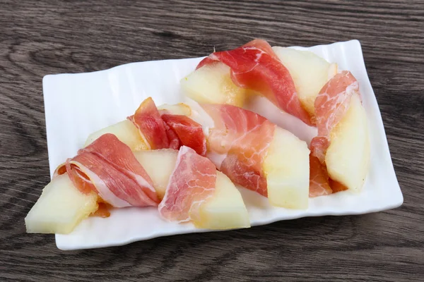 Delizioso melone con prosciutto — Foto Stock