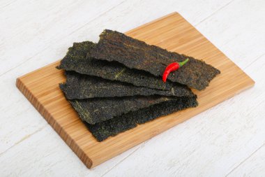 Nori deniz yosunu yaprak