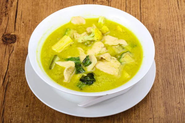 Aziatische keuken groene curry — Stockfoto