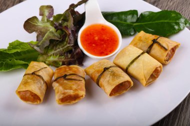 Geleneksel Asya böreği