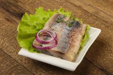 Dilimlenmiş ringa balığı filetosu