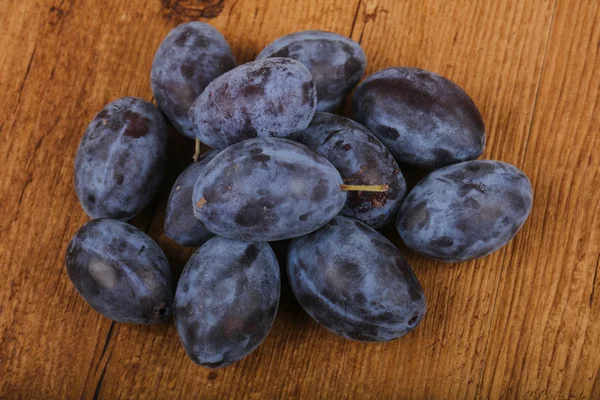 Prunes sucrées mûres — Photo