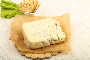 Gorgonzola peyniri dilim