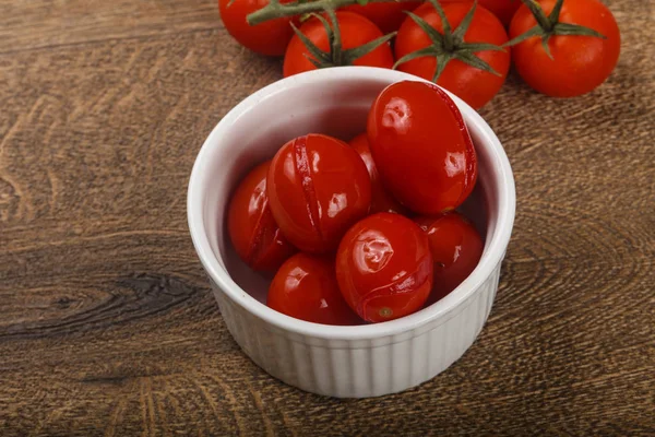 Tomates cereja em conserva — Fotografia de Stock