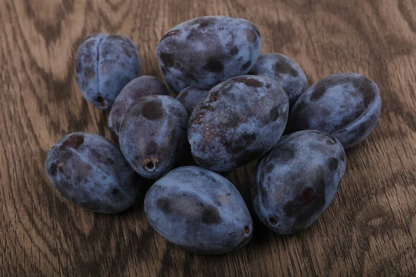 Prunes sucrées mûres — Photo