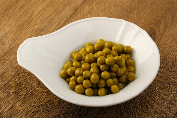 Guisantes verdes en escabeche —  Fotos de Stock