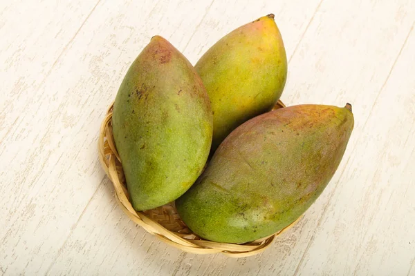 Tropikal meyve Mango — Stok fotoğraf