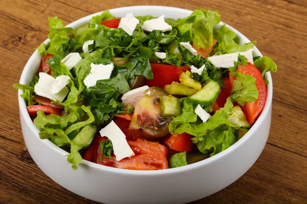 Salada grega com queijo feta — Fotografia de Stock