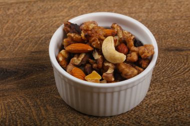 Fındık karışımı kase