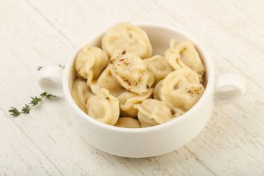 Kabın içinde Rus köfte 