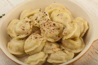 Kabın içinde Rus köfte 