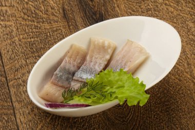 Dilimlenmiş ringa balığı filetosu