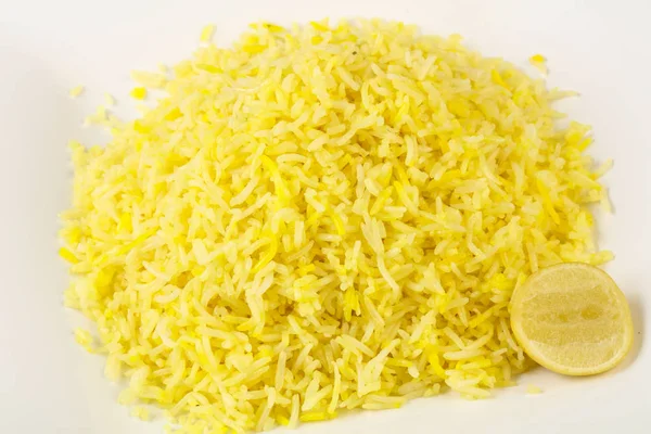 Gelber Reis mit Limette — Stockfoto