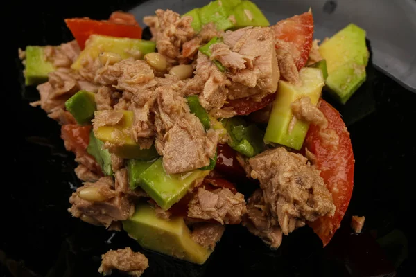 Tuna and avocado salad — Stock Photo, Image