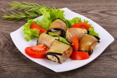 Cevizli patlıcan ruloları