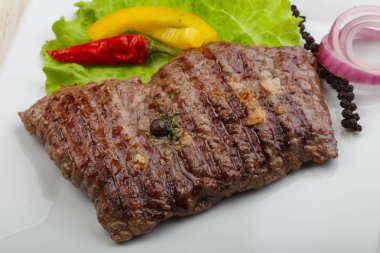 Izgara biftek.