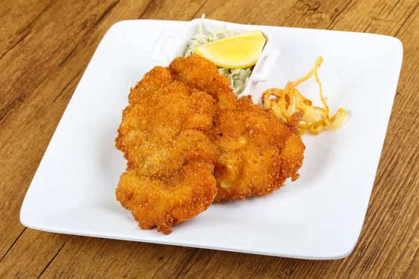 Cuisine tchèque - schnitzel — Photo