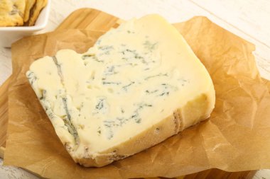 Gorgonzola peyniri dilim