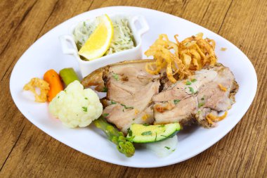 Çek mutfağı - kavrulmuş domuz eti