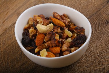 Fındık karışımı kase