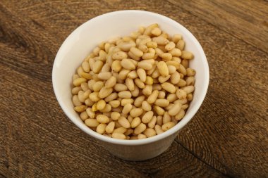 kabın içinde sedir fındık