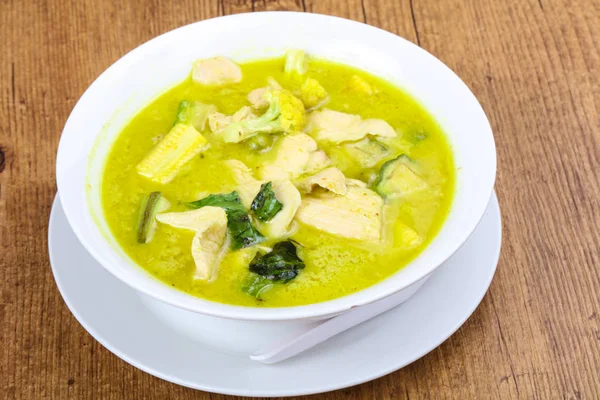 Aziatische keuken groene curry — Stockfoto