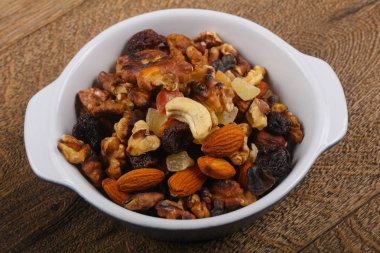 Fındık karışımı kase