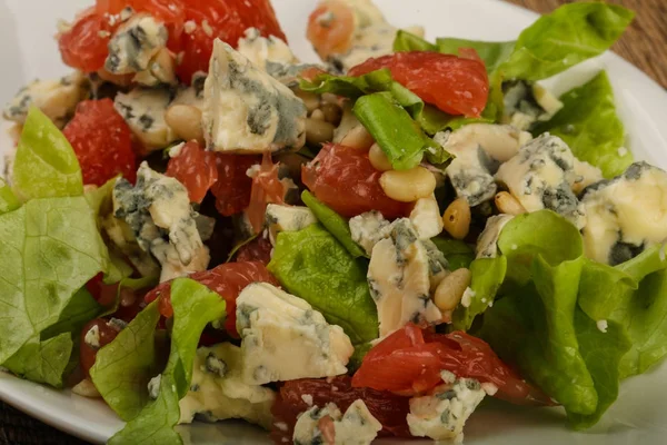 Salada de toranja e queijo azul — Fotografia de Stock