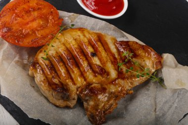 ızgara domuz biftek