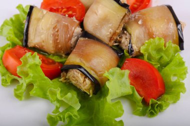 Cevizli patlıcan ruloları