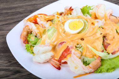 lezzetli karides kokteyl