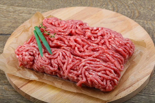 みじん切りにした牛肉 — ストック写真