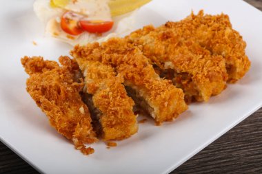 Peynirli gevrek domuz eti