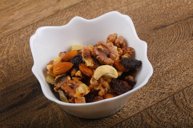 Fındık karışımı kase