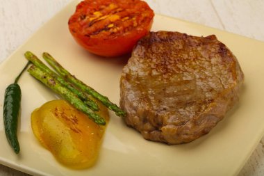 Izgara biftek.