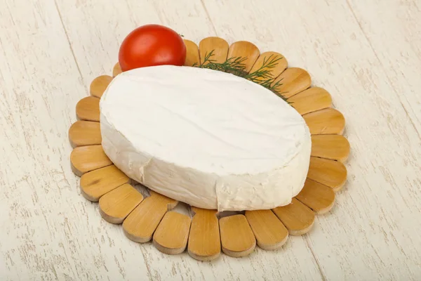 Lezzetli camembert peyniri — Stok fotoğraf