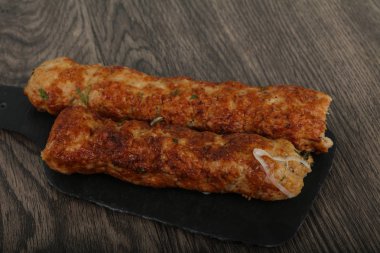 Geleneksel tavuk köfte