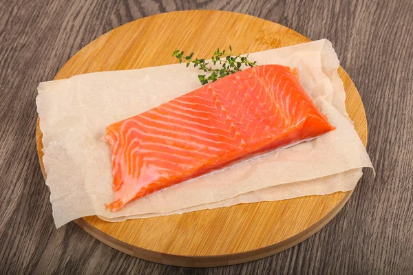 Filé de salmão com tomilho — Fotografia de Stock