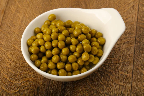 Guisantes verdes en escabeche —  Fotos de Stock