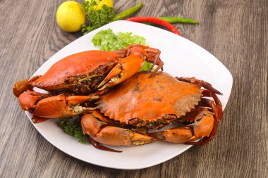 Lezzetli haşlanmış yengeçler