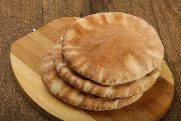 Pide ekmek yığın