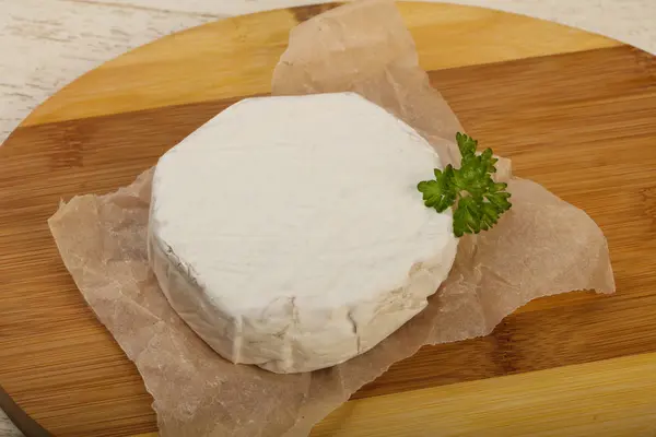 Gourmet Camembert cheese — Stock Photo, Image