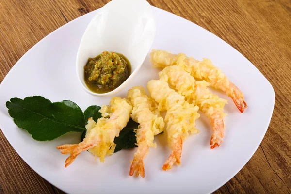 Tempura de crevettes à la sauce verte — Photo