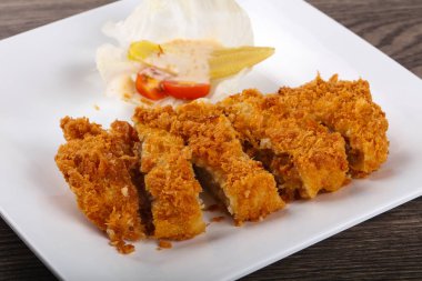 Peynirli gevrek domuz eti