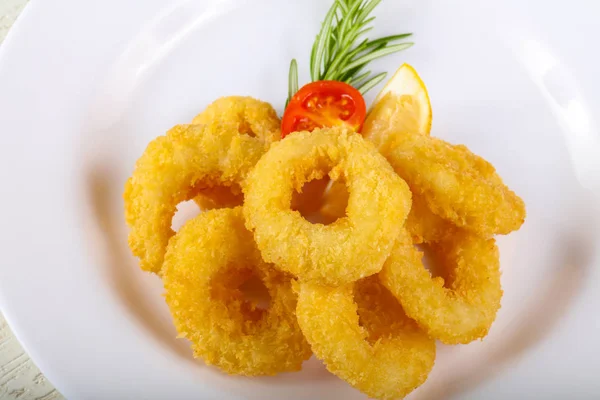 Gebratene Calamari-Ringe — Stockfoto