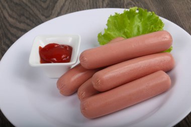 haşlanmış et sosis