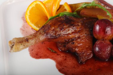 fırında ördek bacak