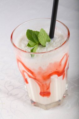 soğuk süt kokteyl