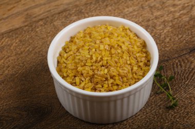 Kabın içinde ham bulgur