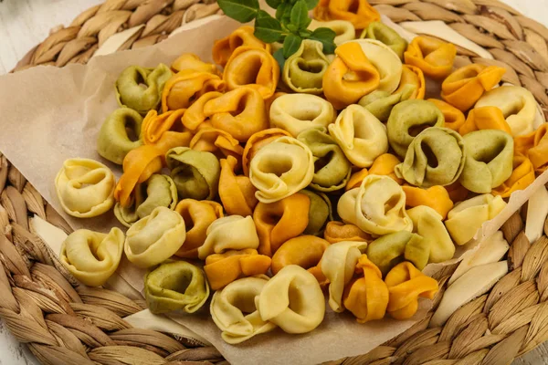 Raw pasta tortellini — Stock Photo, Image